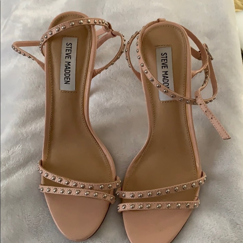 Light pink Steve Madden heels